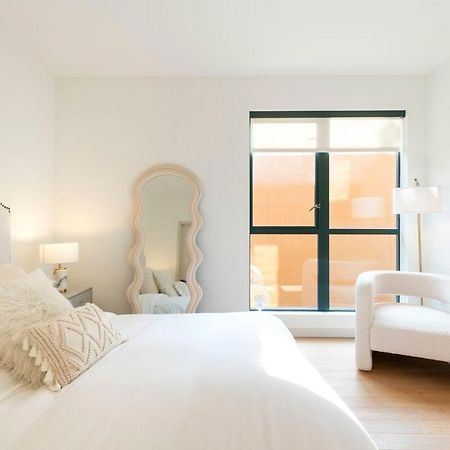 לוס אנג'לס 2Br Hollywood Luxurious Condo מראה חיצוני תמונה