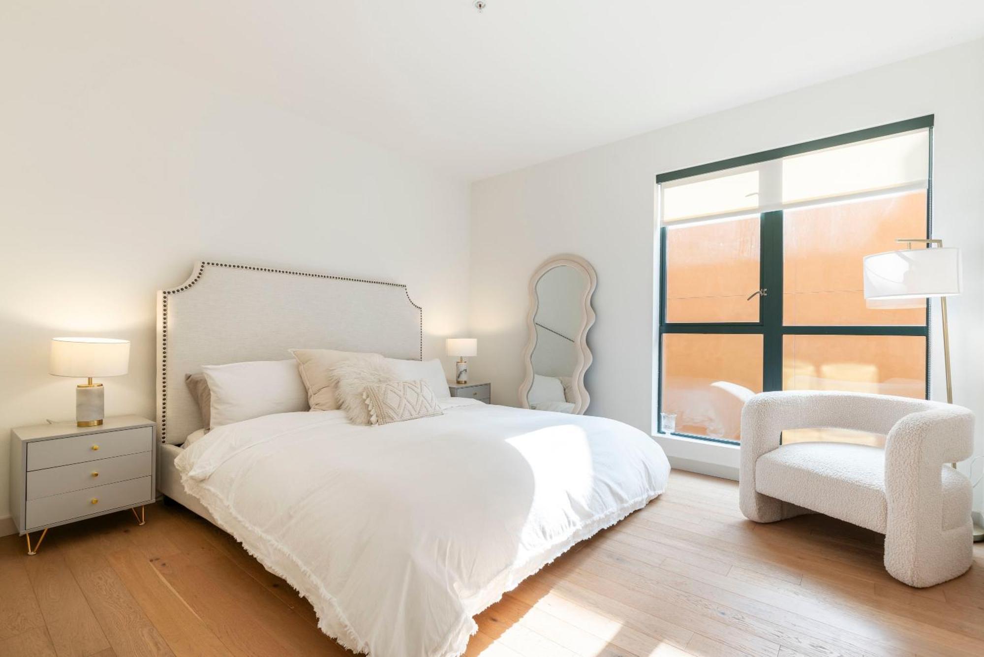לוס אנג'לס 2Br Hollywood Luxurious Condo מראה חיצוני תמונה